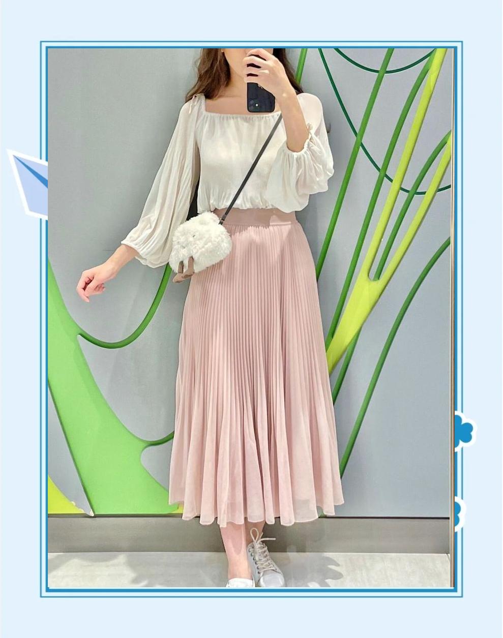 杏色配什么颜色好看上衣
