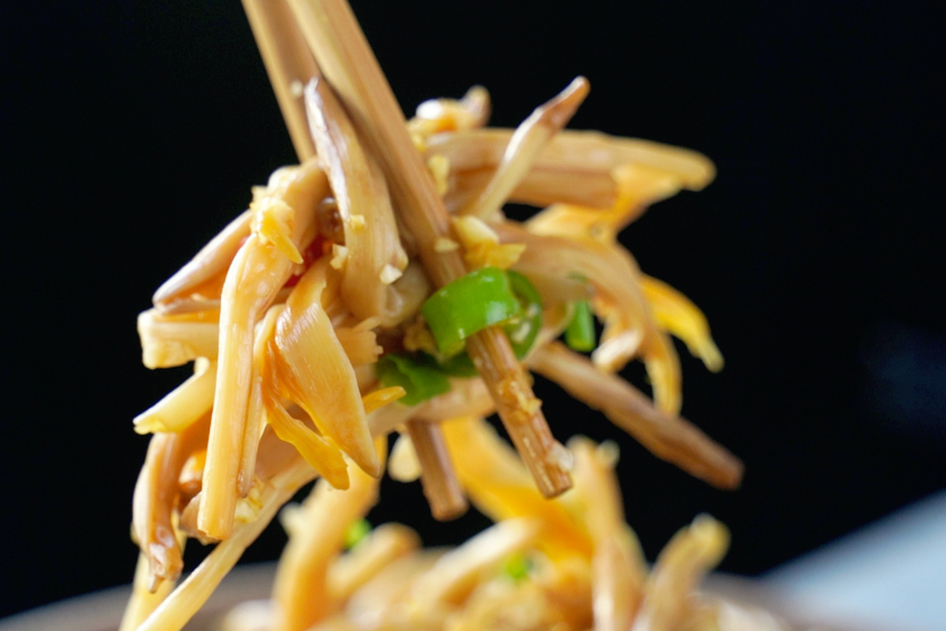 黄花菜凉拌的做法视频