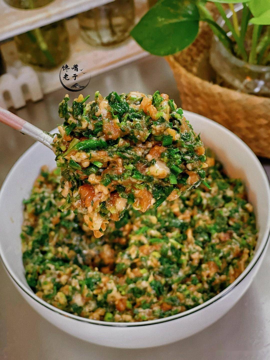 荠菜饺子馅怎么做好吃视频